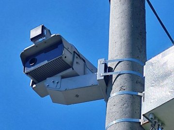 На дорогах Луцька і Волині запрацювали камери, які фіксують перевищення швидкості. АДРЕСИ