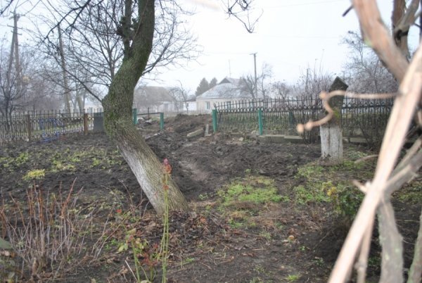 На Вінничині п’яний автоінспектор протаранив паркан, ‒ ЗМІ. ФОТО