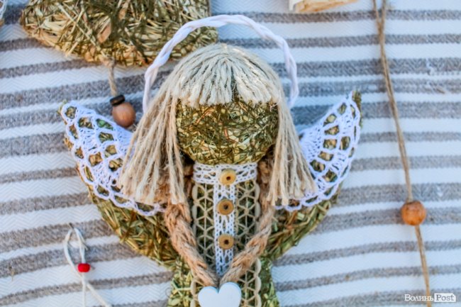 Народні розваги і море людей: в центрі Луцька «гуляє» етнофестиваль. ФОТО 