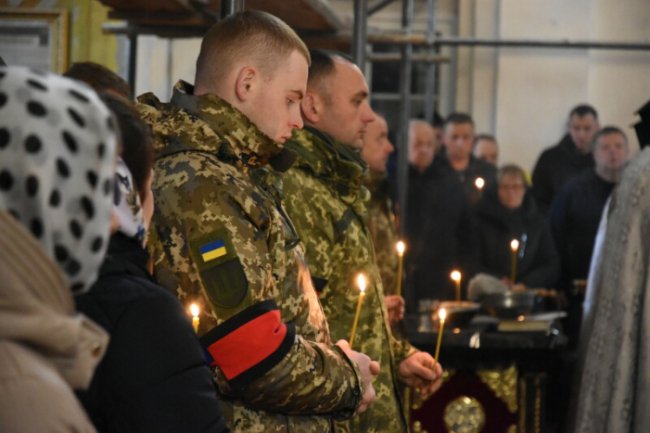 У Луцьку попрощались із загиблим воїном. ФОТО 
