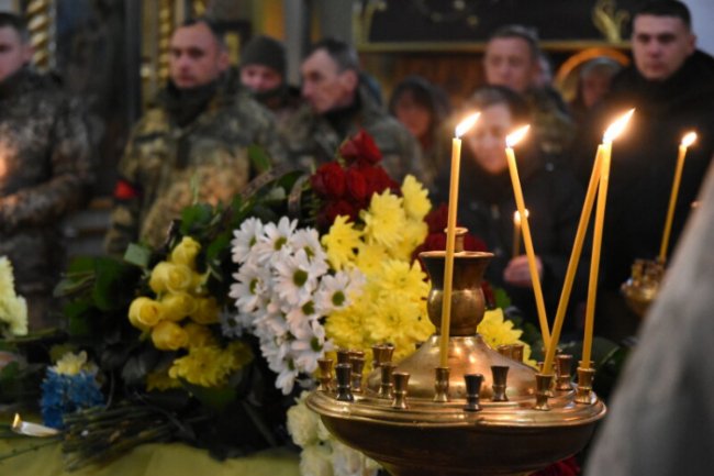 У Луцьку попрощались із загиблим воїном. ФОТО 