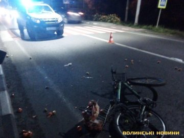 У селі під Луцьком позашляховик на смерть збив велосипедиста. ФОТО