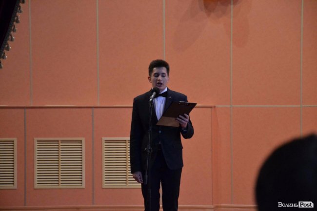 Тонни макулатури і батарейок: у Луцьку підбили підсумки екологічної акції 