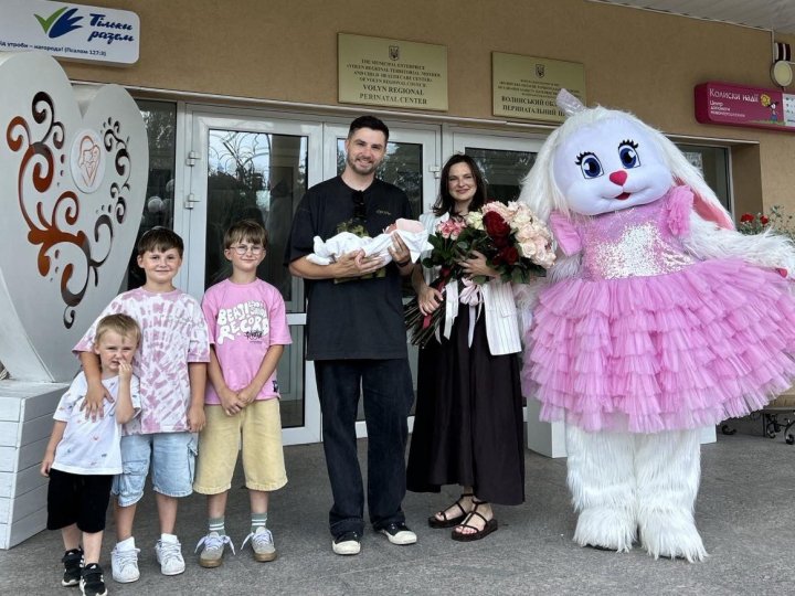 У перинатальному центрі в Луцьку відбулися двохтисячні пологи і народилося двохтисячне немовля. ФОТО