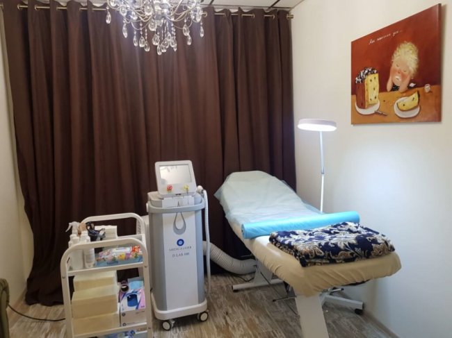 Переваги епіляції лазером в салоні*