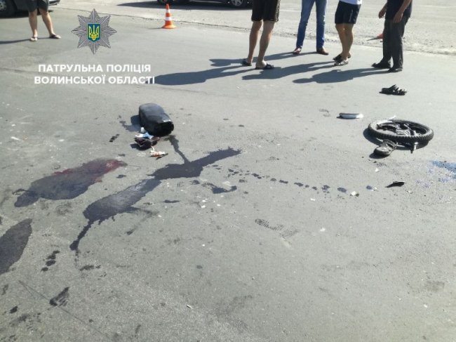 Патрульні повідомили деталі моторошного зіткнення мопеда й авто в Луцьку