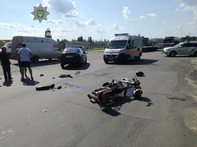 Патрульні повідомили деталі моторошного зіткнення мопеда й авто в Луцьку