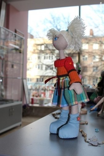 У Луцьку - незвична виставка ляльок ручної роботи. ФОТО