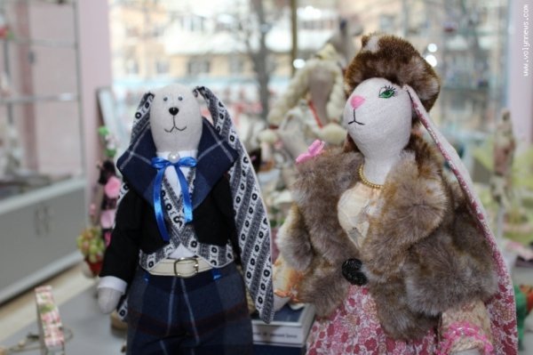 У Луцьку - незвична виставка ляльок ручної роботи. ФОТО