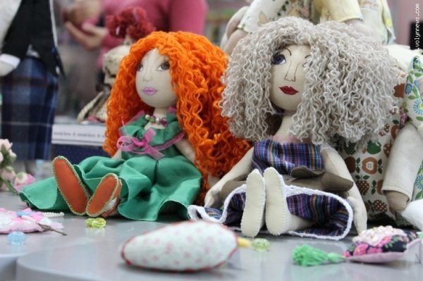 У Луцьку - незвична виставка ляльок ручної роботи. ФОТО