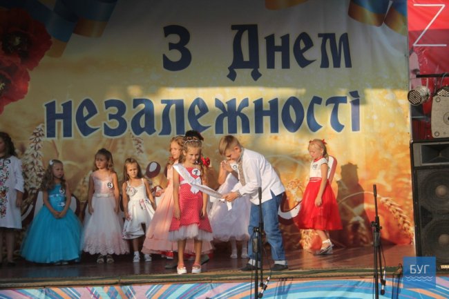 У Нововолинську вибрали найкращу юну красуню міста. ФОТО