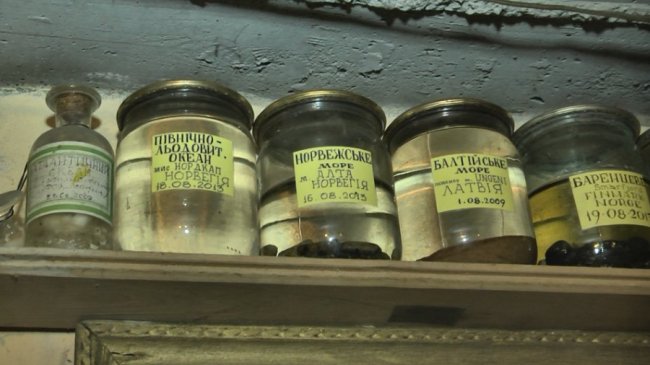 Волинянин-мандрівник колекціонує землю та воду з понад 50 країн. ВІДЕО