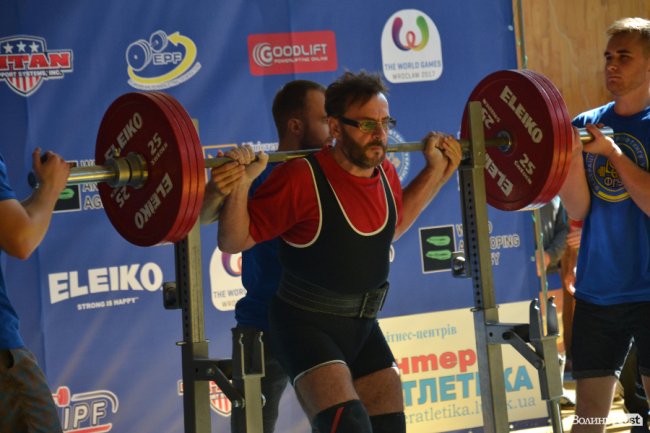 У Луцьку змагались пауерліфтери-ветерани. ФОТО