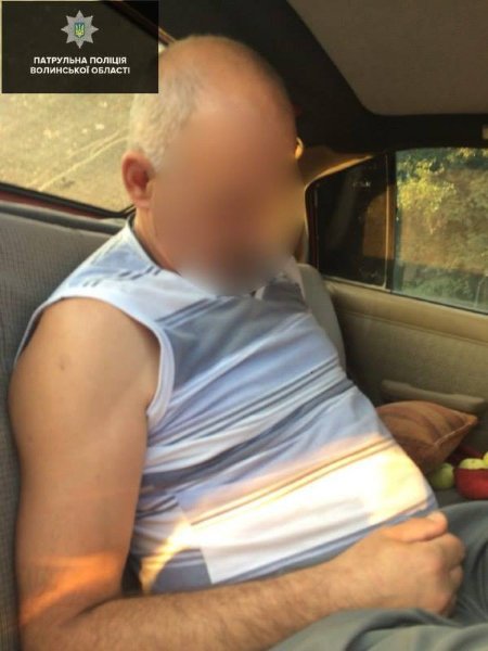 На Волині п'яний водій врізався в автобус, четверо людей постраждали