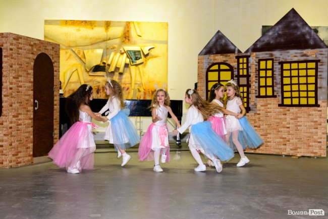 Відгримів перший Lutsk Fashion Weekend Kids: моделями були діти з притулку. ФОТО