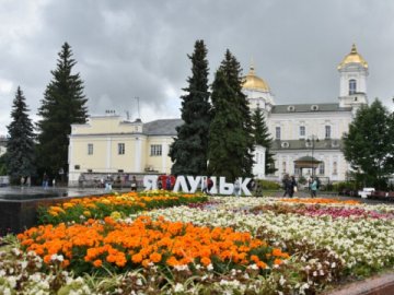 На заквітчання Луцька передбачили 2 мільйони 