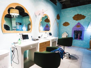 Розповіли про особливості сімейної перукарні у «Промені»*