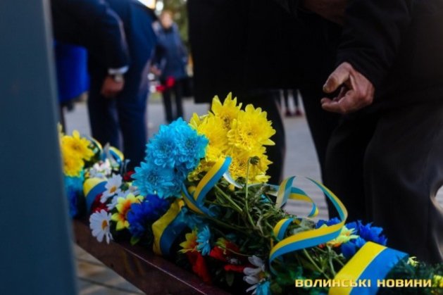 У Луцьку вшанували пам'ять про загиблих у війні на Сході України. ФОТО