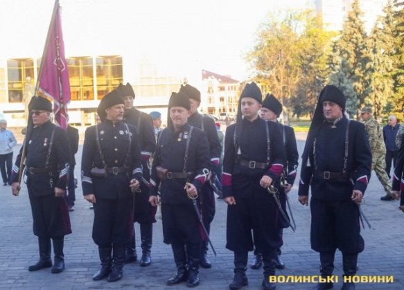 У Луцьку вшанували пам'ять про загиблих у війні на Сході України. ФОТО