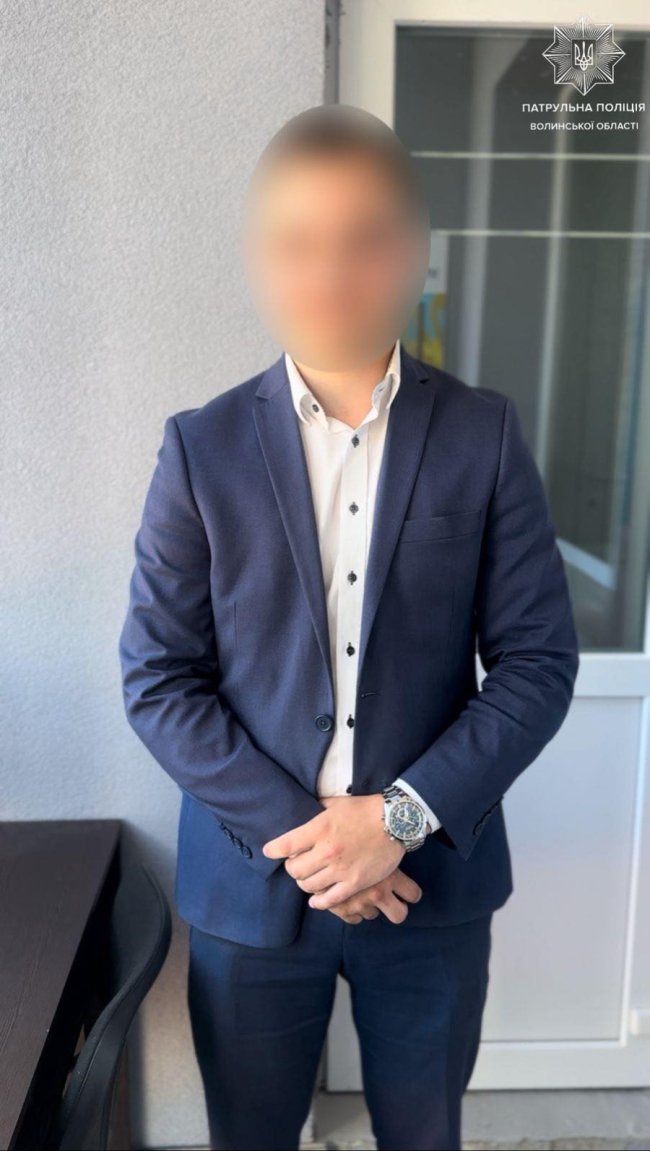 У Луцьку під час фестивалю п'яний чоловік справляв нужду при перехожих