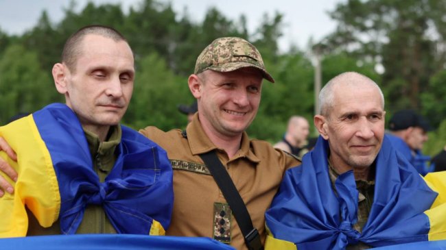 Україна звільнила з полону групу важкохворих захисників: один з воїнів повернувся у свій день народження