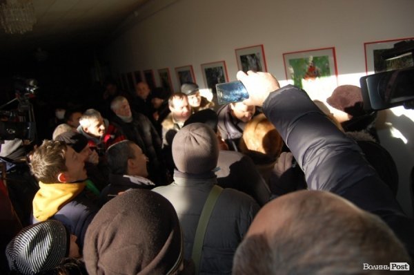 Волинська ОДА: штурм, який не відбувся. ФОТОРЕПОРТАЖ