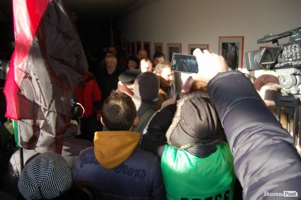 Волинська ОДА: штурм, який не відбувся. ФОТОРЕПОРТАЖ