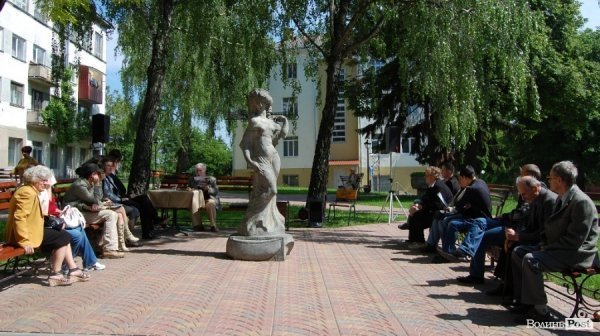 Неформальні екскурсії, музичні вулиці, історія просто неба: Луцьк заманює туристів