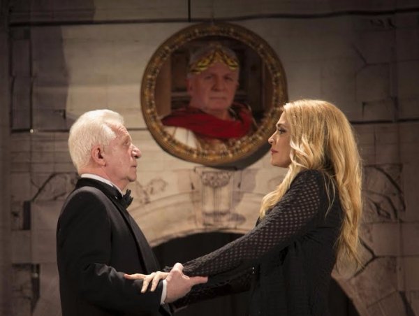 Лучан запрошують на перегляд сучасної комедії «Сублімація любові»