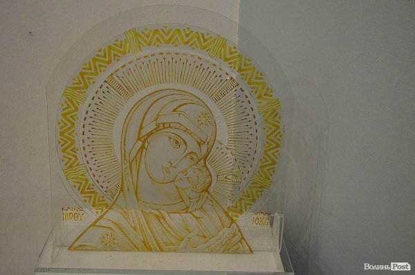 У Луцьку - вражаюча виставка ікон. ФОТО