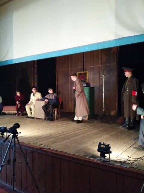 Юнаки з волинської колонії стали акторами драми про війну. ФОТО