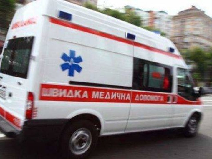 Повідомили стан підлітка, який впав із вікна багатоповерхівки в Луцьку