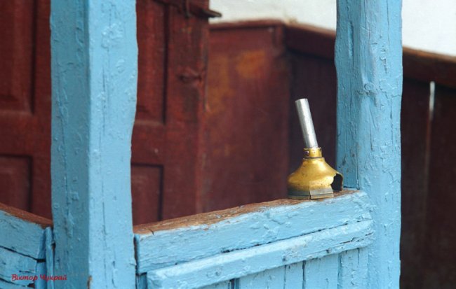 Фотограф опублікував архівні світлини зі школи під Луцьком