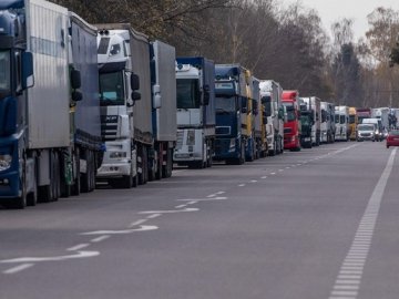 Поляки заблокували 6-й пункт пропуску на кордоні з Україною