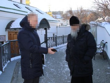 Священнику з Лаври, на богослужінні якого прославляли «русскій мір», повідомили про підозру. ФОТО