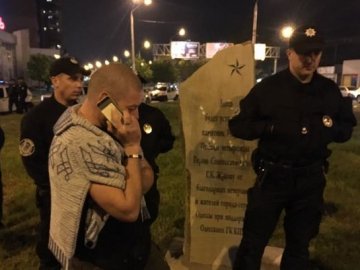 В Одесі активісти демонтувати пам'ятник маршалу Жукову