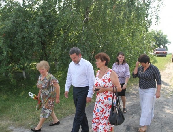 Нардеп Мартиняк пообіцяв селянам світло