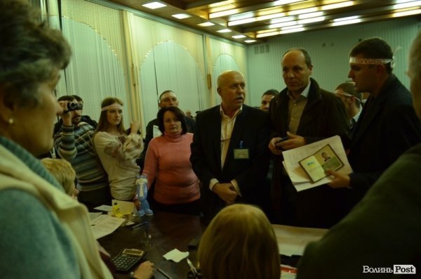 Народний депутат Андрій Парубій прибув у Ковель відстоювати чесні вибори