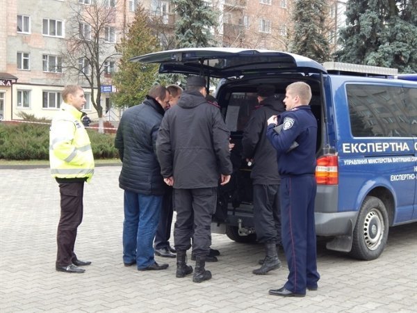 У Ковельській мерії  «бандерівську» вибухівку не знайшли .ОНОВЛЕНО. ФОТО