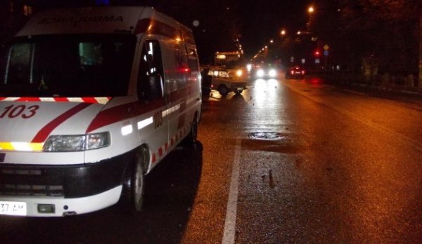 Нічна аварія в Луцьку: «БМВ» на шаленій швидкості врізалося в  «Жигулі». ФОТО