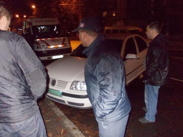 Нічна аварія в Луцьку: «БМВ» на шаленій швидкості врізалося в  «Жигулі». ФОТО