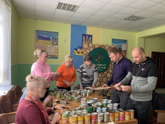 У громаді на Волині розпочали виробництво окопних свічок