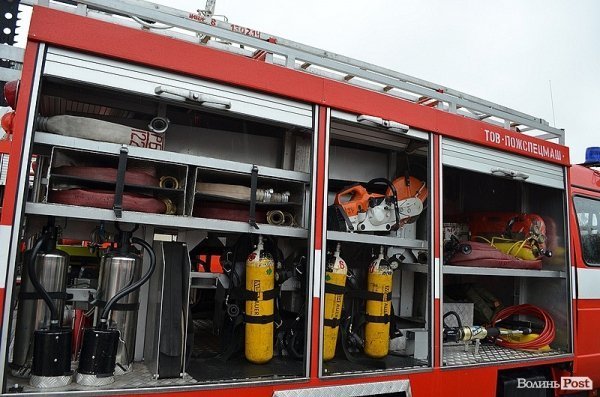 У центрі Луцька – виставка рятувальної техніки. ФОТО