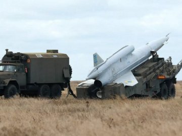 ЗСУ били по аеродромах РФ модифікованими радянськими «Стрижами», – Politіcо