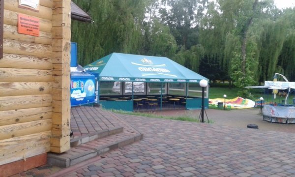 За неправильні літні майданчики муніципали видали приписи «Patio di Fiori» та «Вогнем і мечем». ФОТО