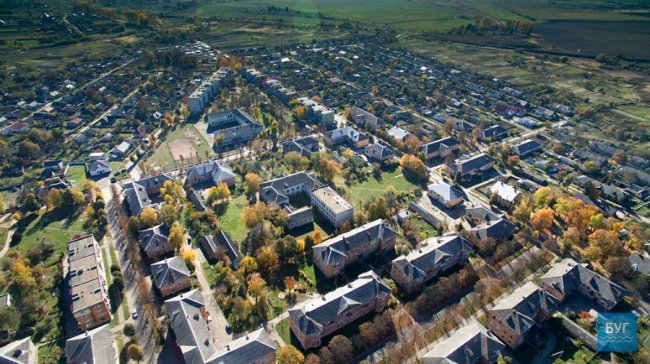 Неймовірні краєвиди волинського селища показали з висоти. ВІДЕО