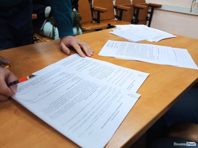 Дерусифікація Луцька: журналісти наполягають змінити меморіал та перейменувати понад 100 вулиць