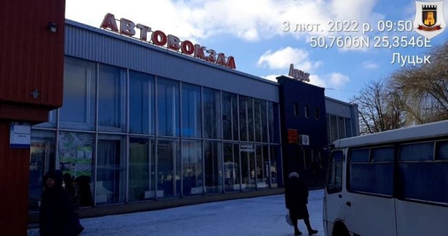 Муніципали запевняють, що розігнали жебраків з луцької автостанції. ФОТО