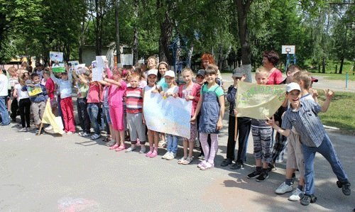 Луцькі діти висловили своє ставлення до міліції у малюнках