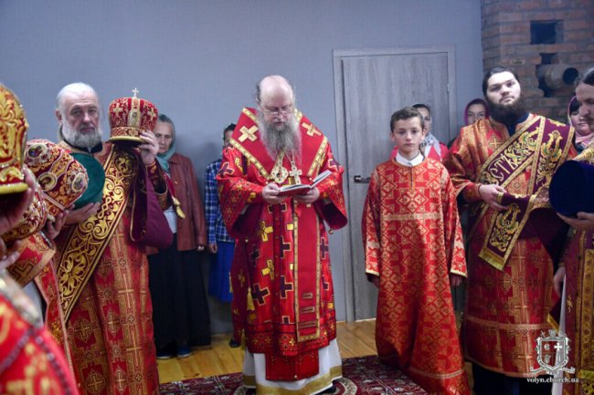 У Луцьку УПЦ (МП) освятила тимчасовий храм. ФОТО